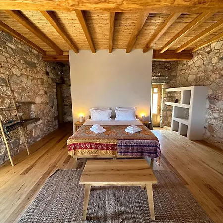 Phisis Nature Retreat *