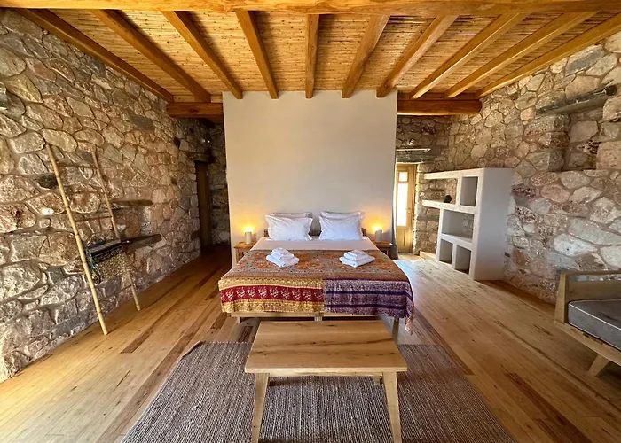 Phisis Nature Retreat *