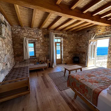 Phisis Nature Retreat Отель Донуса
